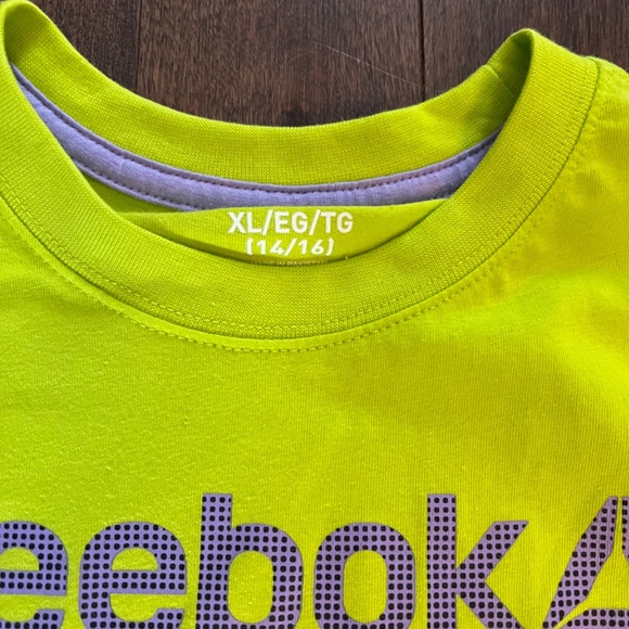 Boys XL Redbox sleeveless T shirt - Picture 2 of 3